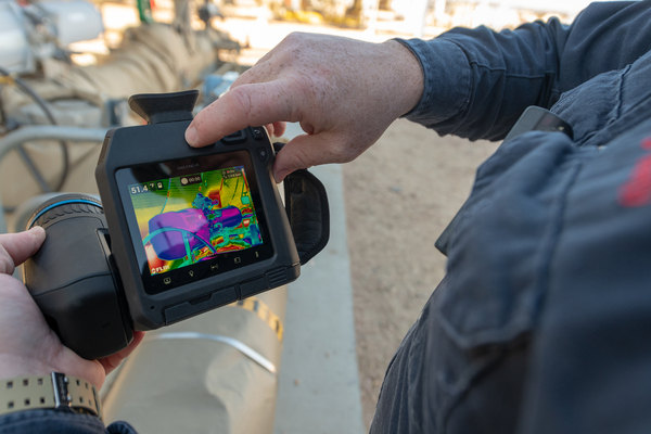 Methane gas detection camera